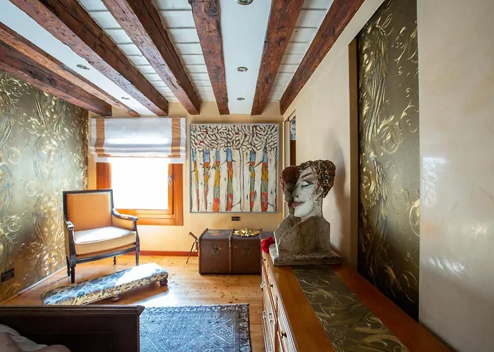 Luxury Apartment In Venice
