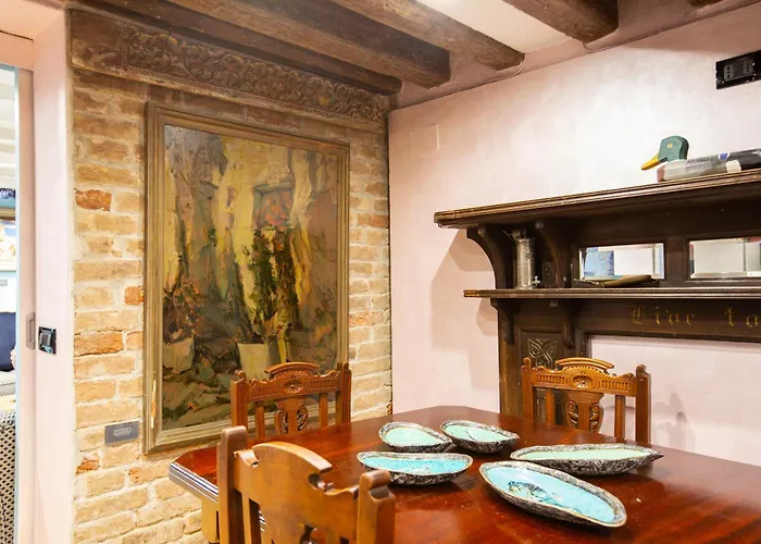 Luxury Apartment In Venice